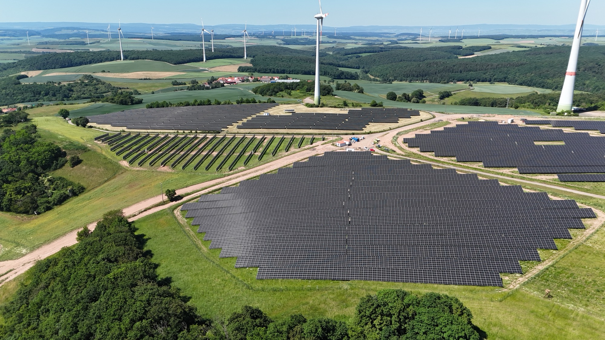 More from every megawatt of grid connection: Electric Blue takes over the marketing of the Schneebergerhof Energy Park from 2027